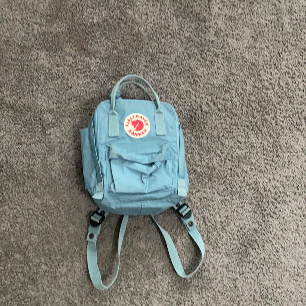 Fjallraven kanken mini backpack